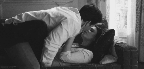 Screaming cute makeout black